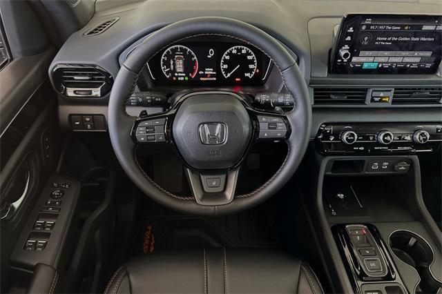 new 2025 Honda Pilot car, priced at $51,305