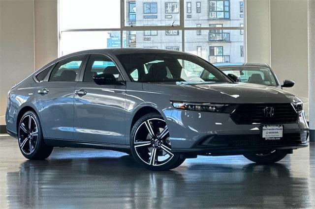 new 2025 Honda Accord Hybrid car