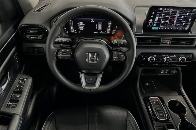 new 2025 Honda Pilot car, priced at $56,705
