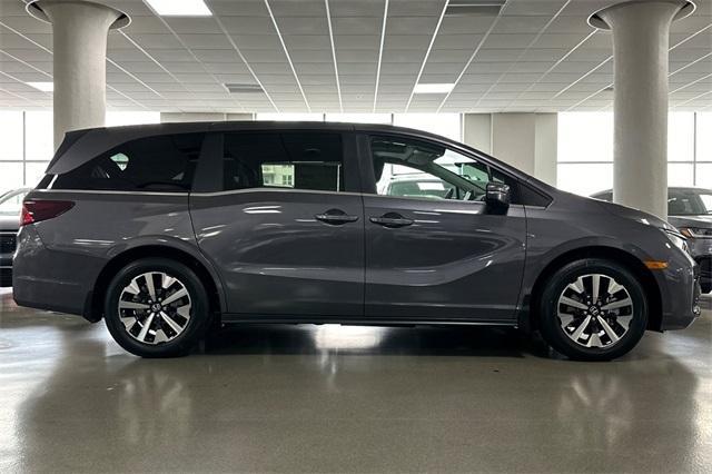 new 2026 Honda Odyssey car, priced at $44,290