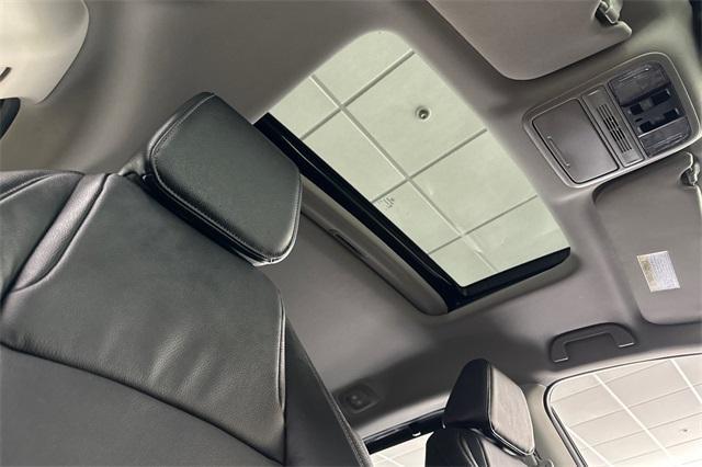 new 2026 Honda Odyssey car, priced at $44,290