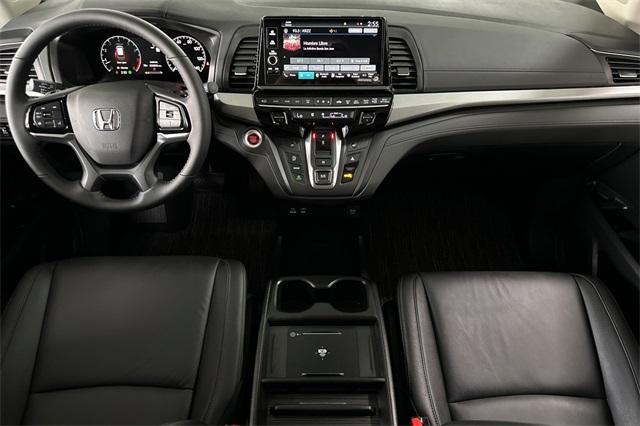 new 2026 Honda Odyssey car, priced at $44,290