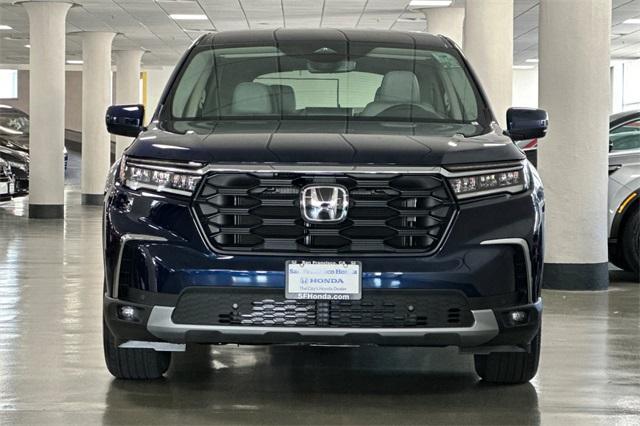new 2025 Honda Pilot car, priced at $47,095
