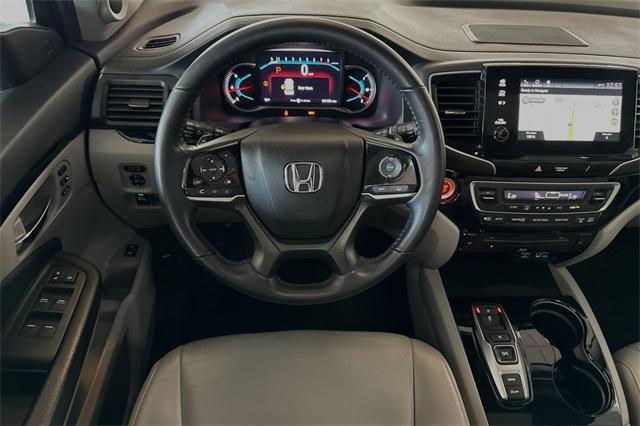 used 2022 Honda Pilot car, priced at $33,499