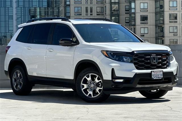 used 2022 Honda Passport car, priced at $35,991