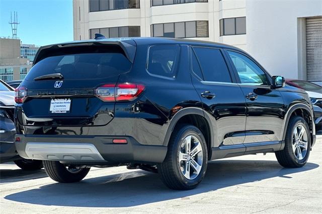 new 2025 Honda Pilot car, priced at $44,995