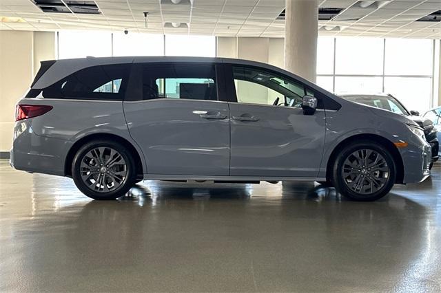 new 2025 Honda Odyssey car, priced at $48,460