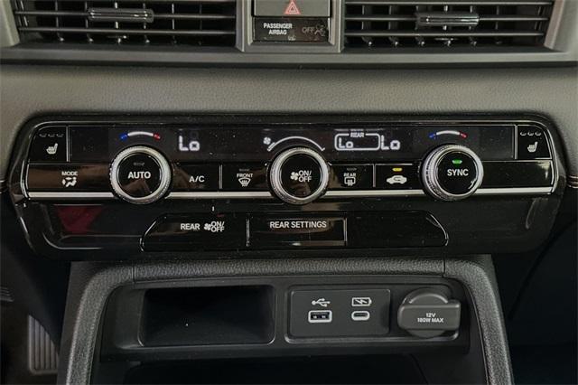new 2025 Honda Pilot car, priced at $43,130