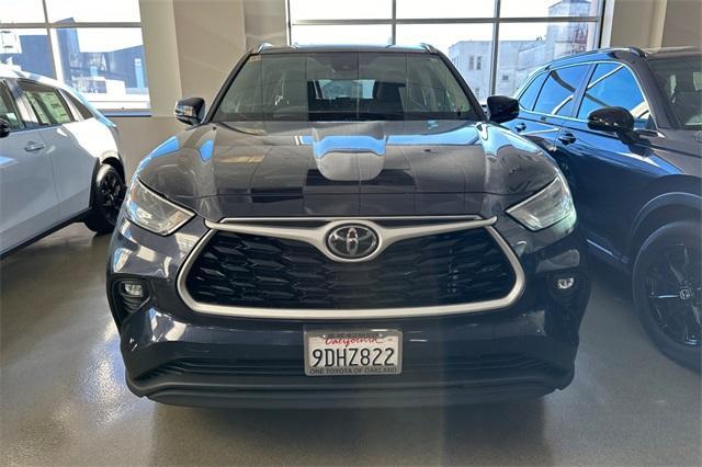 used 2022 Toyota Highlander car, priced at $36,991