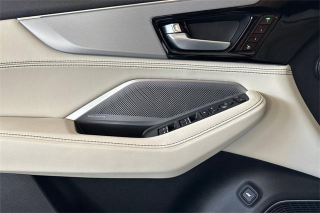 new 2025 Acura MDX car, priced at $70,250