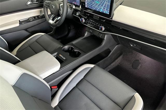 new 2025 Honda Prologue car, priced at $59,805