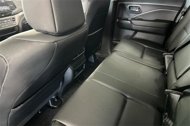 new 2025 Honda Ridgeline car, priced at $44,430
