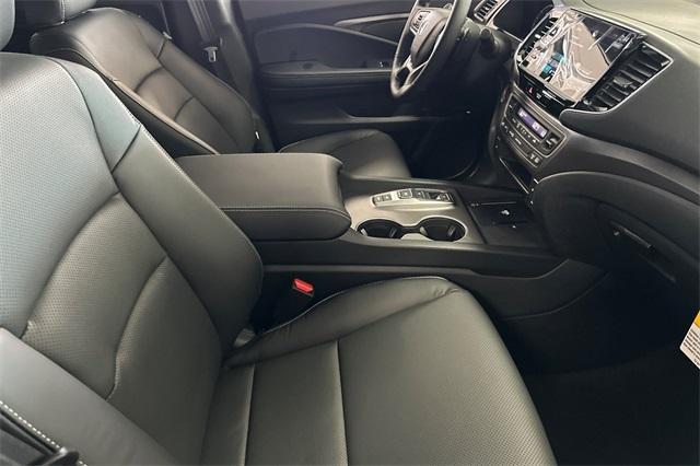 new 2025 Honda Ridgeline car, priced at $44,430