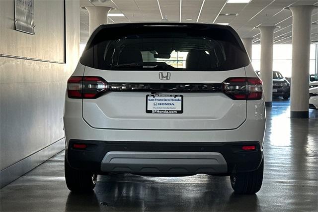 new 2025 Honda Pilot car, priced at $45,350