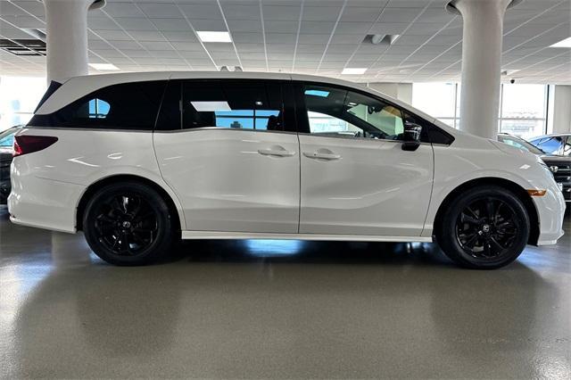 used 2023 Honda Odyssey car, priced at $39,991