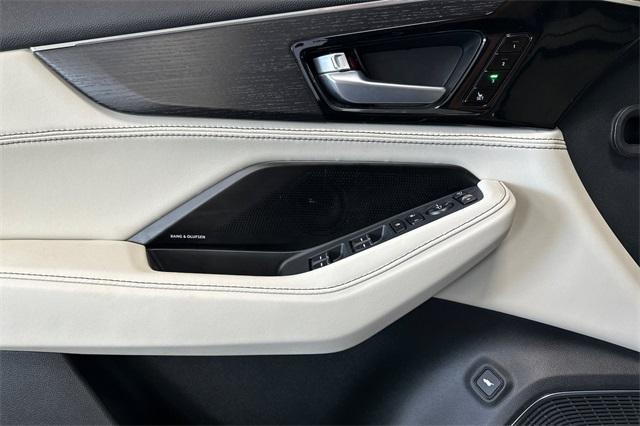 new 2025 Acura MDX car, priced at $77,200