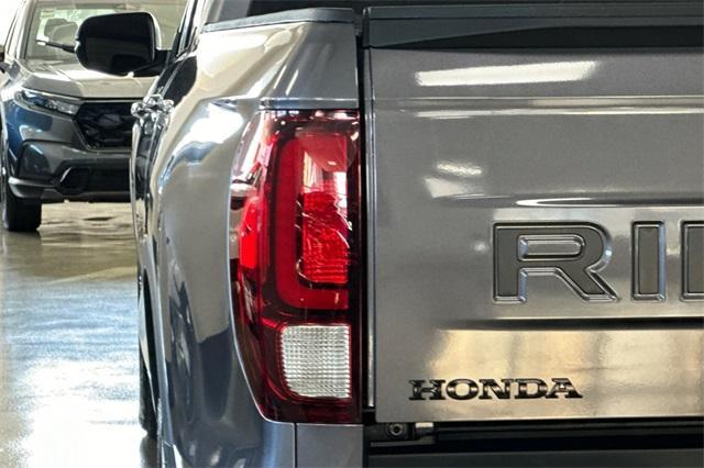 new 2025 Honda Ridgeline car, priced at $44,625