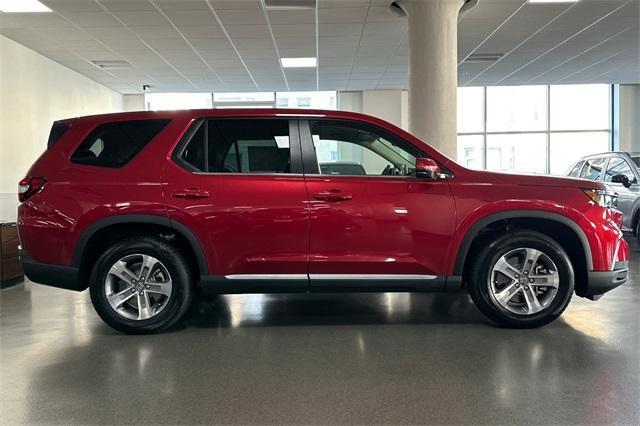 new 2025 Honda Pilot car, priced at $47,550