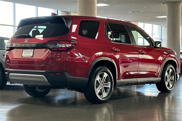 new 2025 Honda Pilot car, priced at $47,550