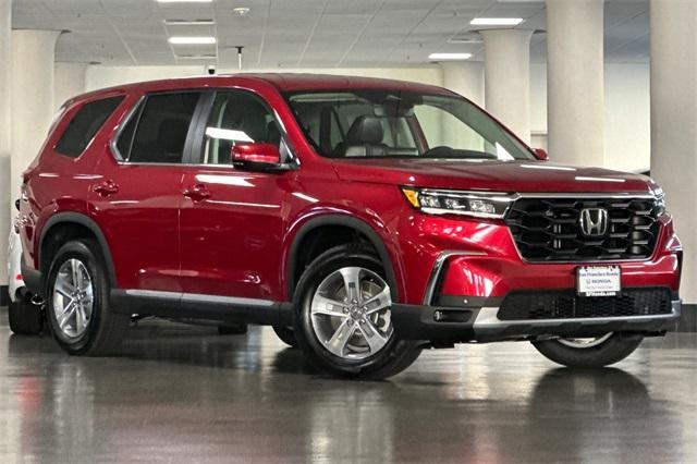 new 2025 Honda Pilot car, priced at $47,550