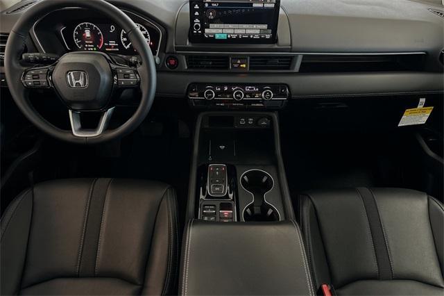 new 2025 Honda Pilot car, priced at $44,995