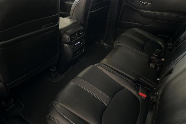 new 2025 Honda Pilot car, priced at $44,995