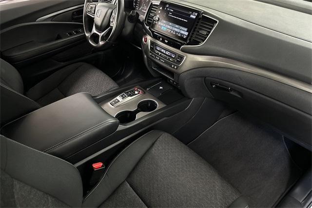 used 2025 Honda Ridgeline car, priced at $37,488