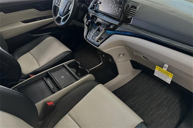 new 2025 Honda Odyssey car, priced at $52,630