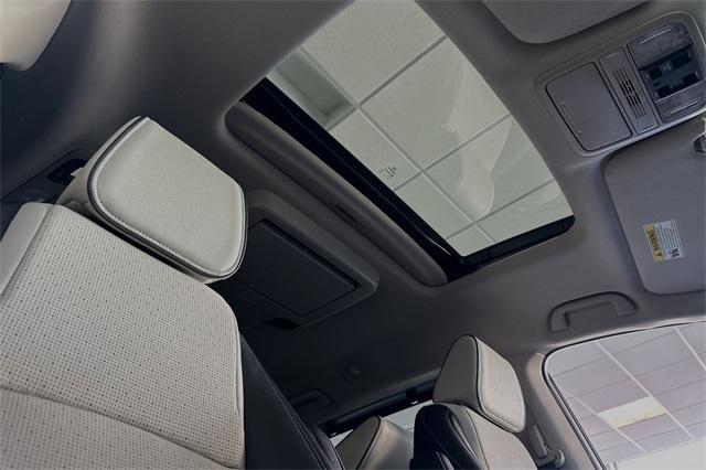 new 2025 Honda Odyssey car, priced at $52,630