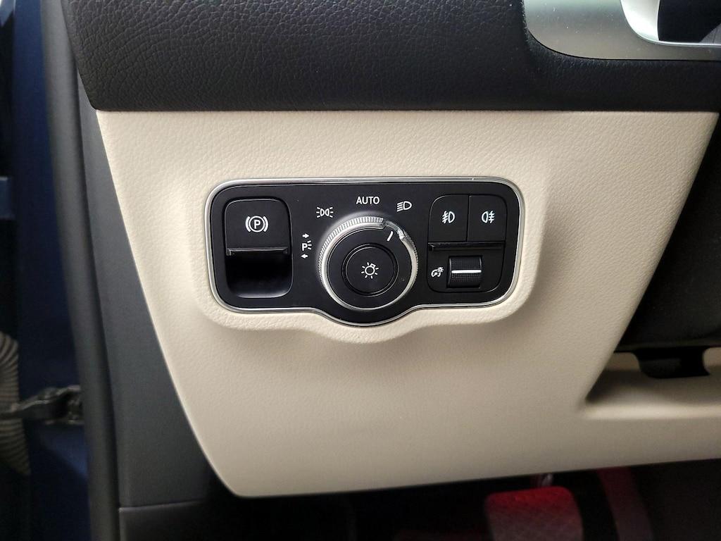 used 2022 Mercedes-Benz GLB 250 car, priced at $27,998