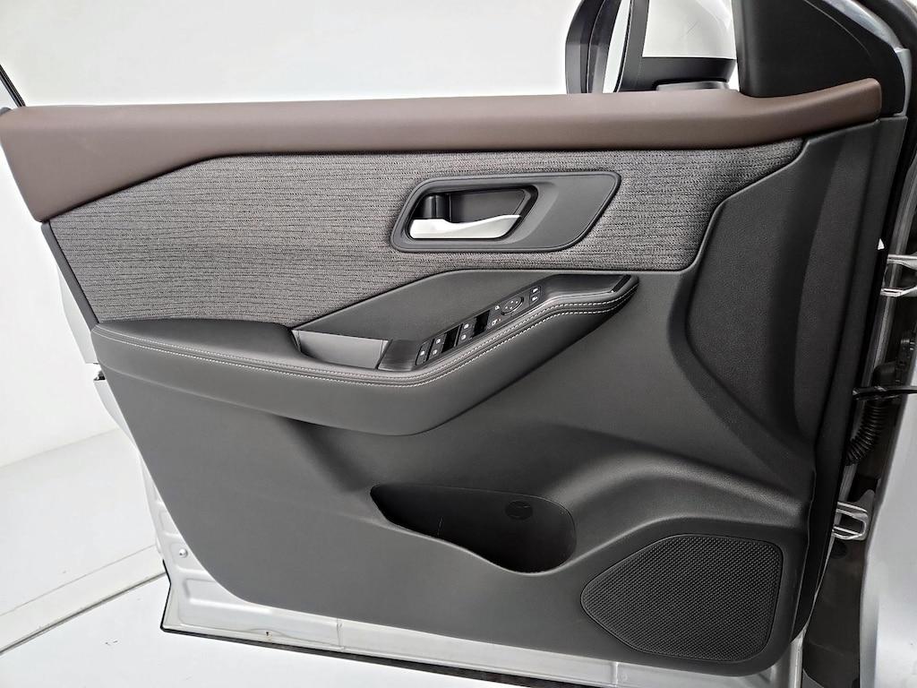 used 2023 Nissan Rogue car, priced at $23,998