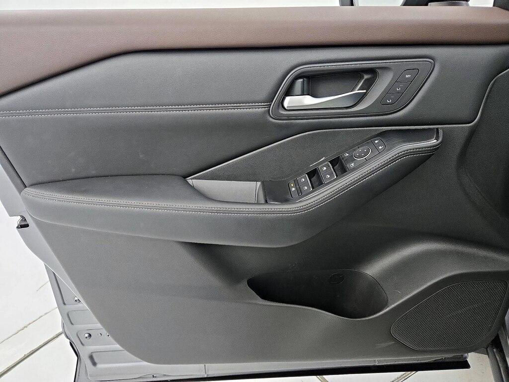 used 2023 Nissan Rogue car, priced at $24,998