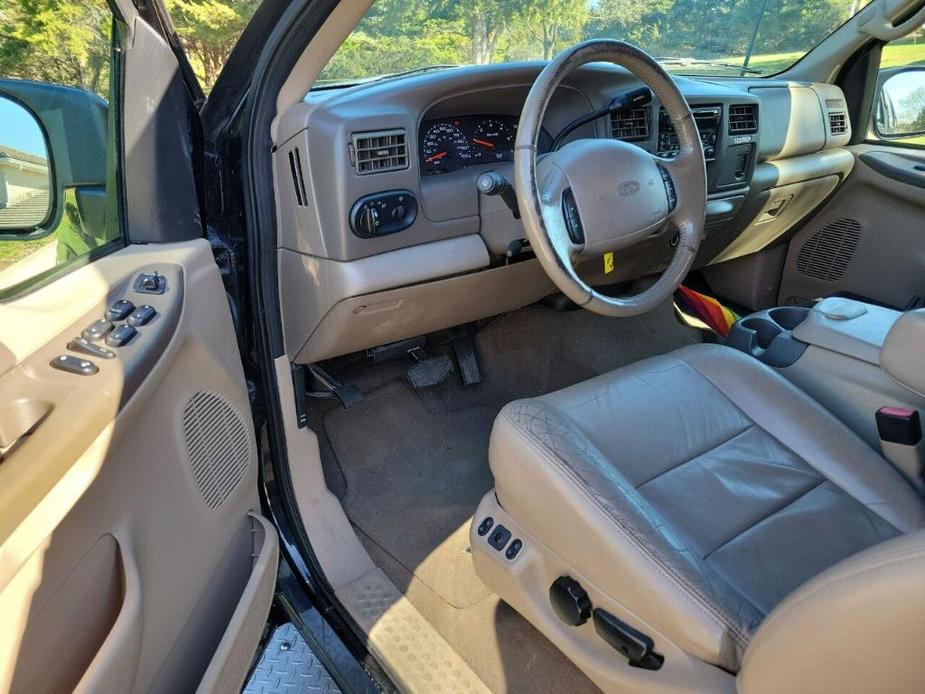 used 2002 Ford Excursion car, priced at $19,995