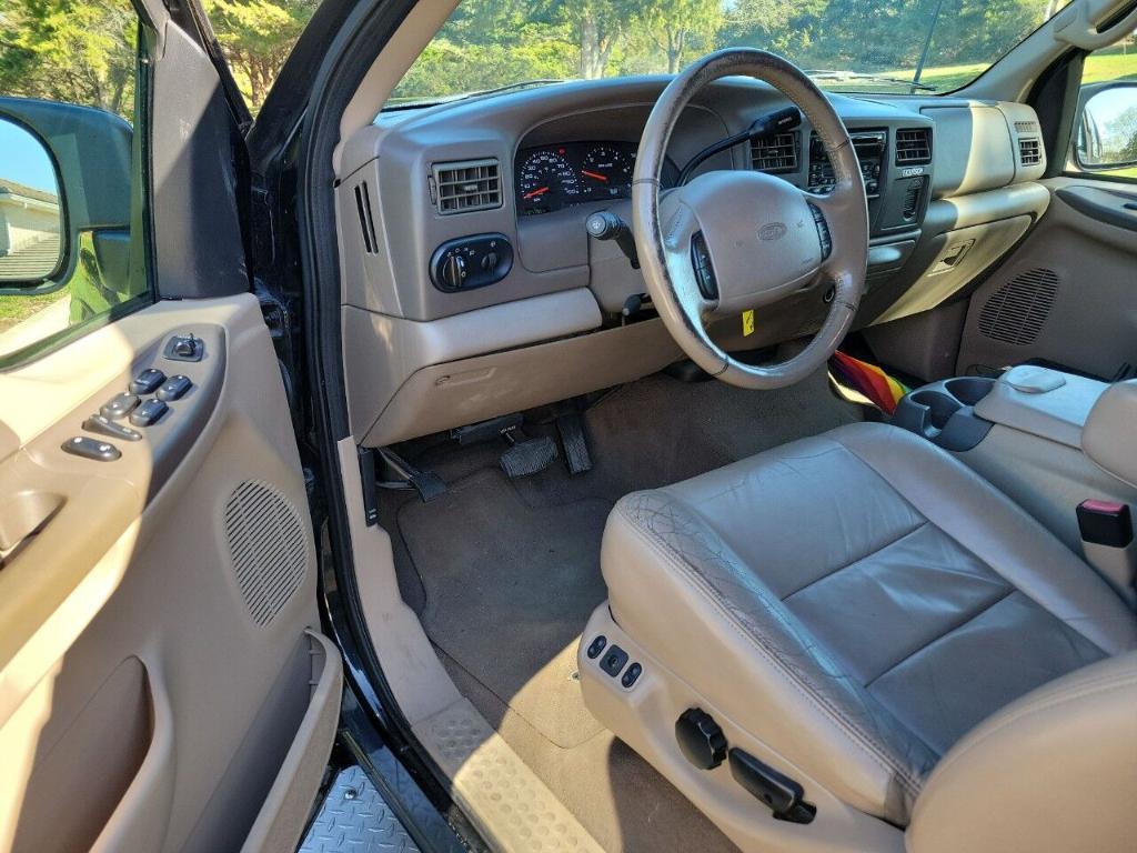 used 2002 Ford Excursion car, priced at $15,995