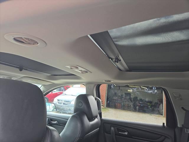 used 2013 Chevrolet Traverse car, priced at $5,995