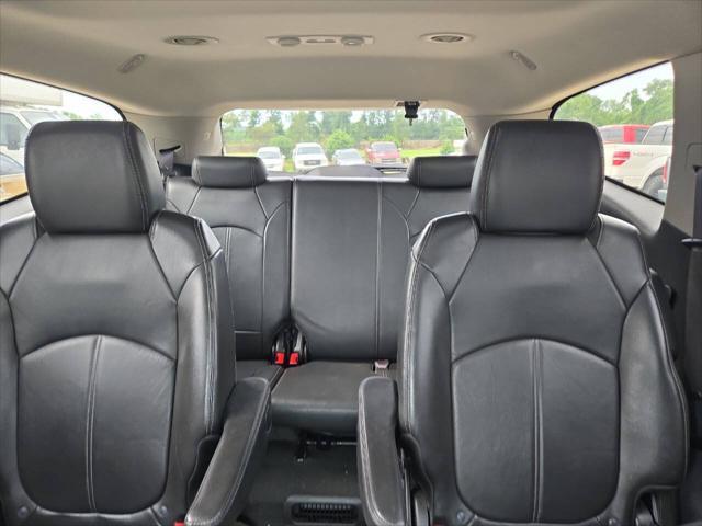 used 2013 Chevrolet Traverse car, priced at $5,995