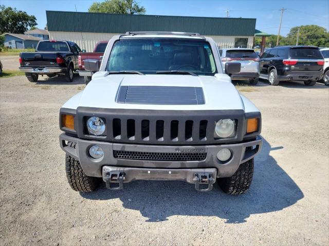 used 2006 Hummer H3 car, priced at $9,995