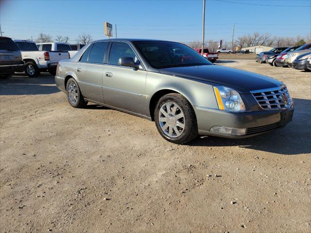 used 2006 Cadillac DTS car, priced at $3,495