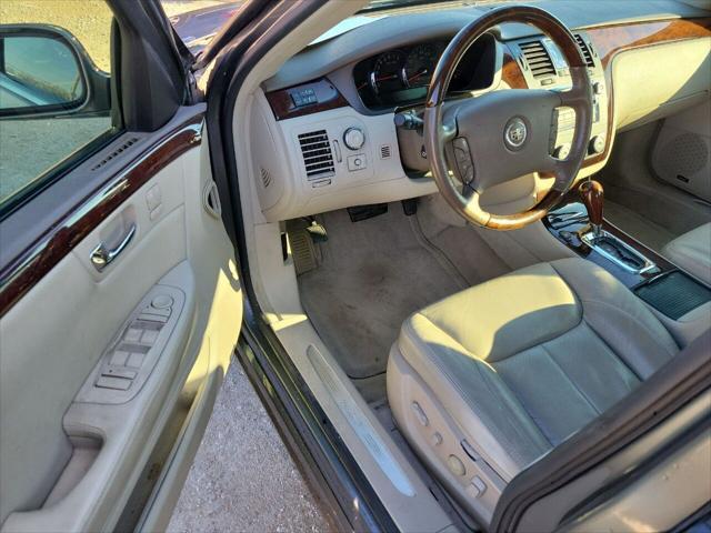 used 2006 Cadillac DTS car, priced at $3,495