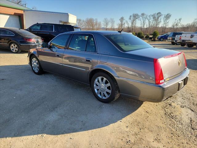 used 2006 Cadillac DTS car, priced at $3,495