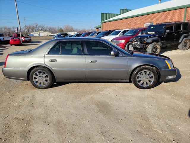 used 2006 Cadillac DTS car, priced at $3,495