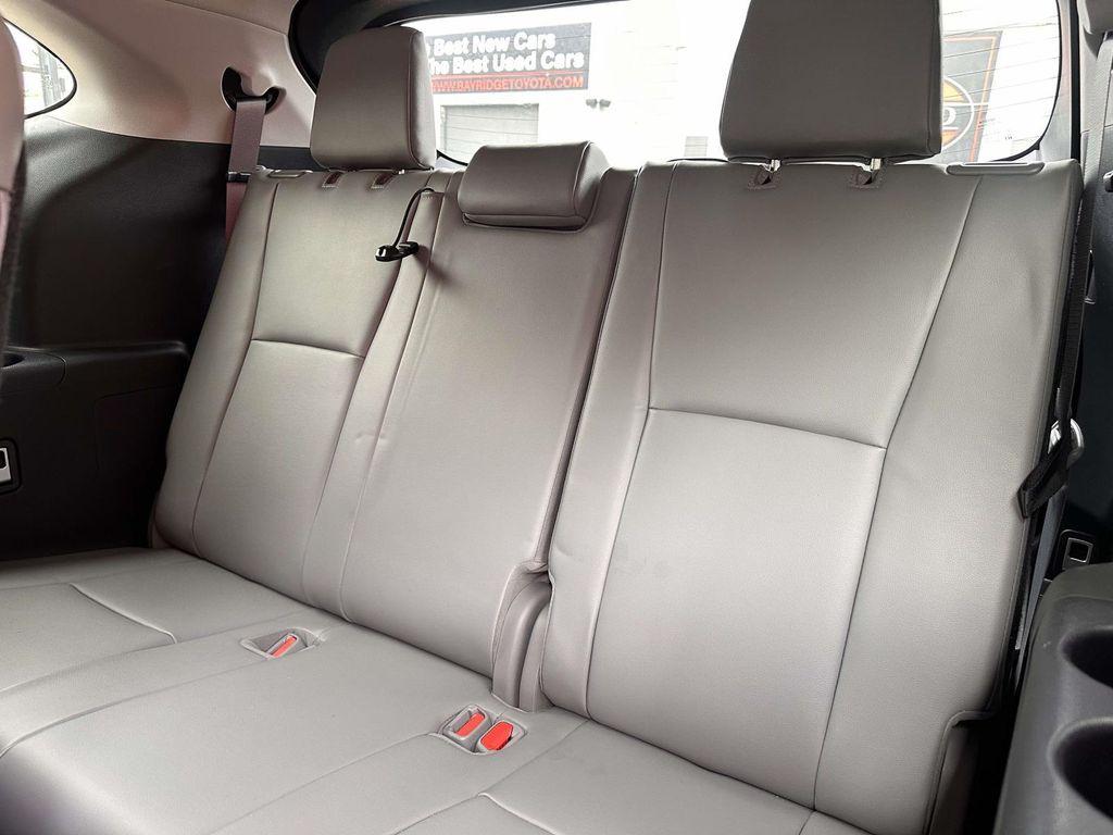 used 2022 Toyota Highlander car, priced at $39,998