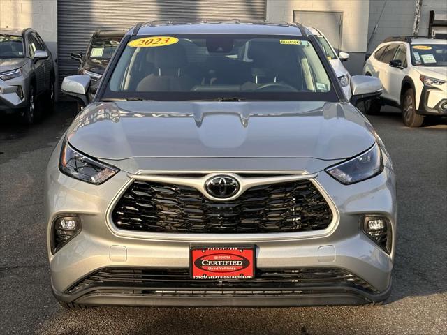 used 2023 Toyota Highlander car, priced at $39,999