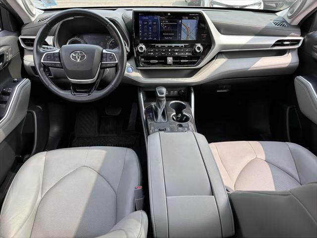 used 2022 Toyota Highlander Hybrid car, priced at $48,500