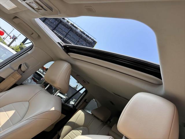 used 2022 Toyota Highlander car, priced at $38,488
