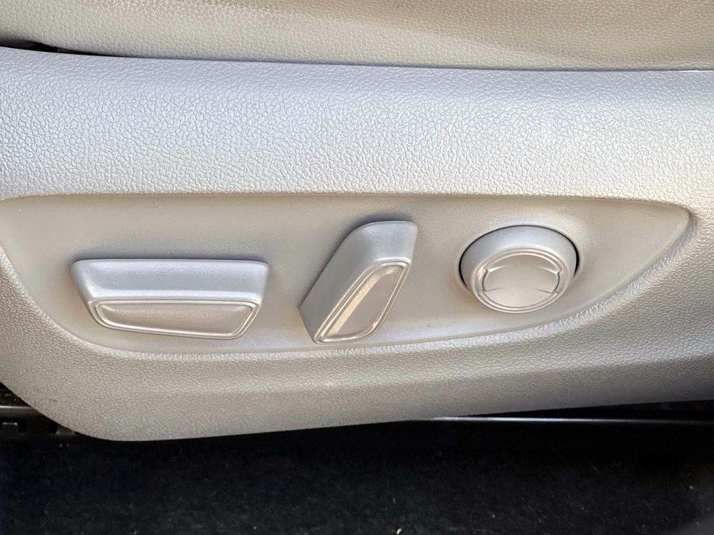 used 2023 Toyota Highlander car, priced at $33,800