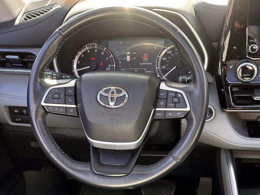 used 2023 Toyota Highlander car, priced at $33,800