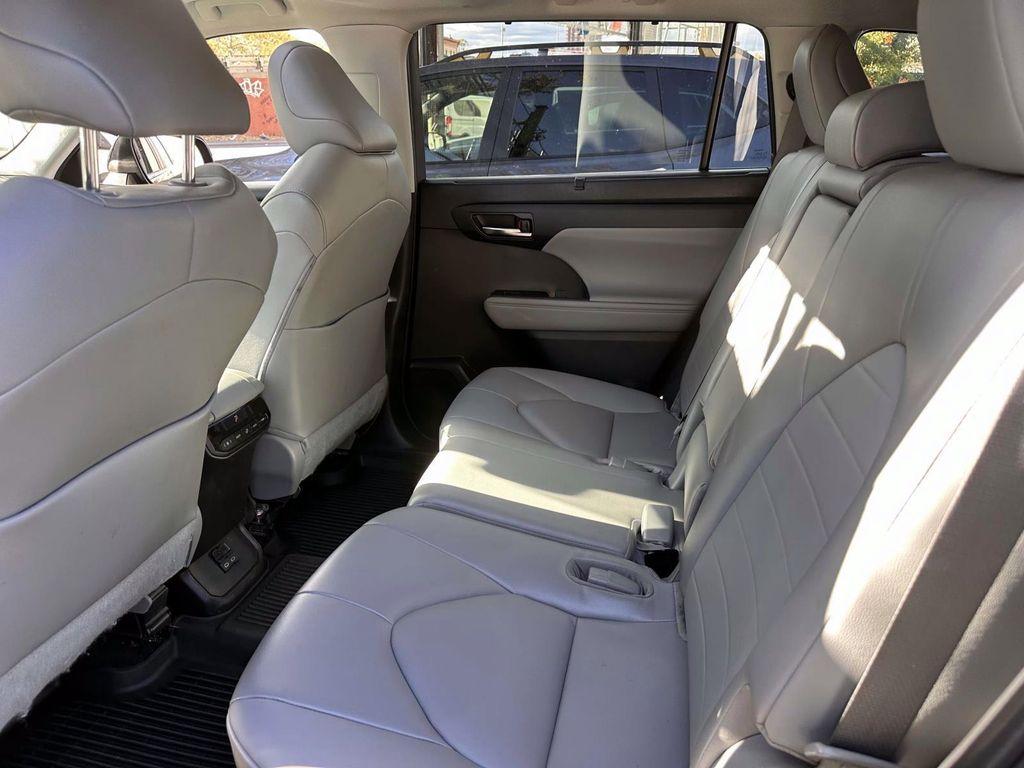 used 2023 Toyota Highlander car, priced at $33,800