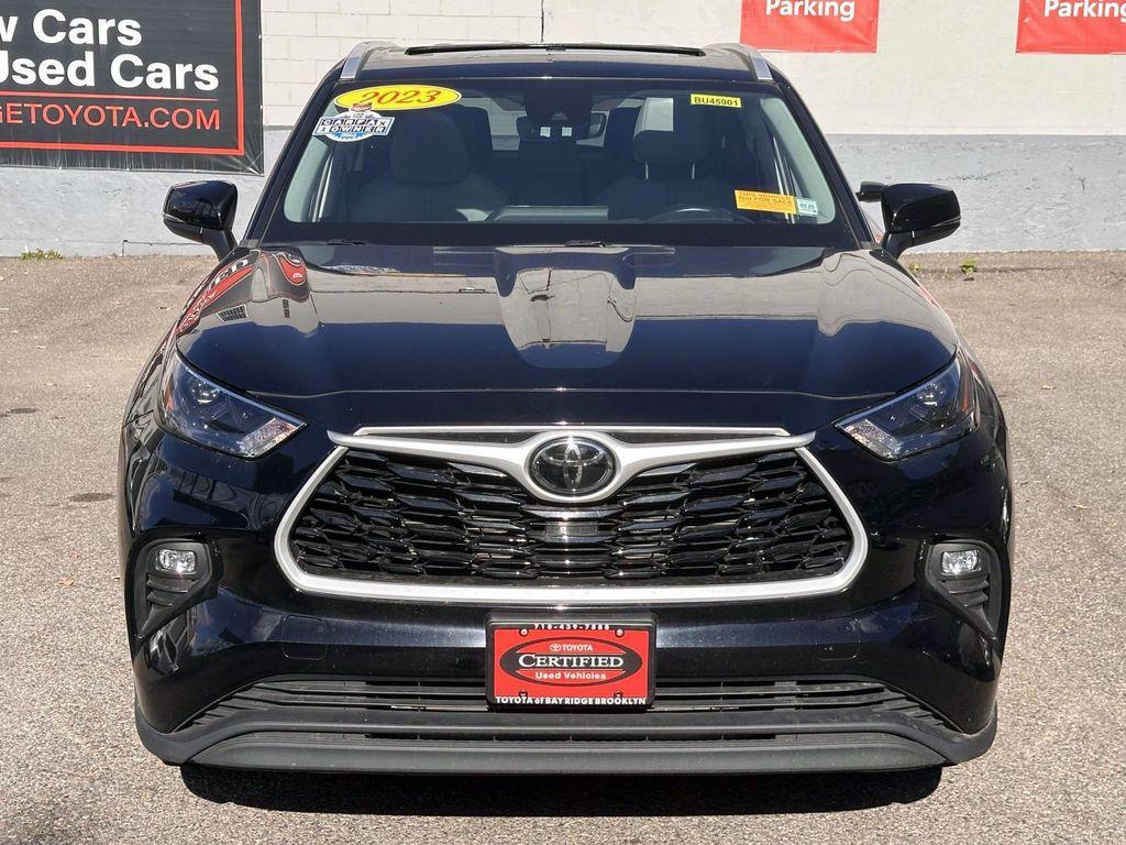 used 2023 Toyota Highlander car, priced at $33,800