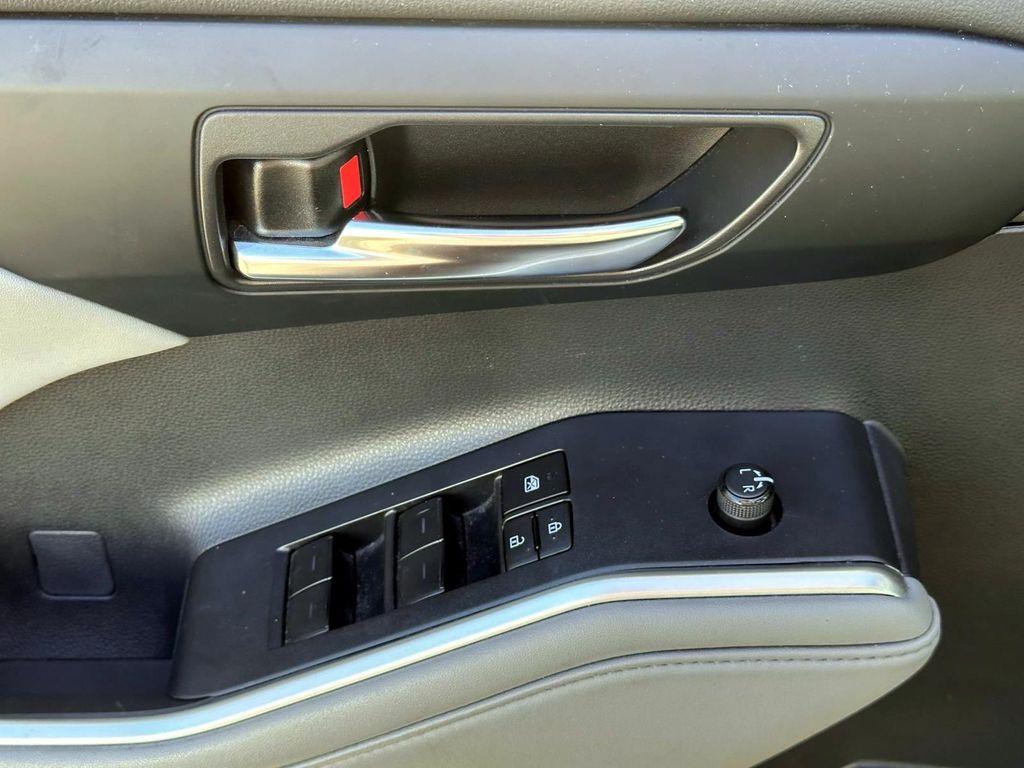 used 2023 Toyota Highlander car, priced at $33,800
